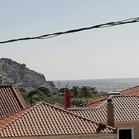 Traditional House In Androni Myrina Extérieur photo