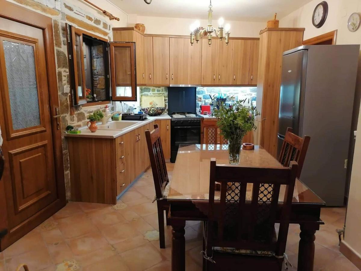 Traditional House In Androni Myrina Extérieur photo