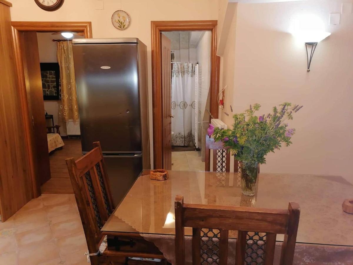 Traditional House In Androni Myrina Extérieur photo